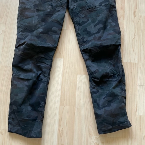 Nili Lotan Charcoal Camo Ankle Cropped French Military Pants Womens, size US 0 - Picture 4 of 14